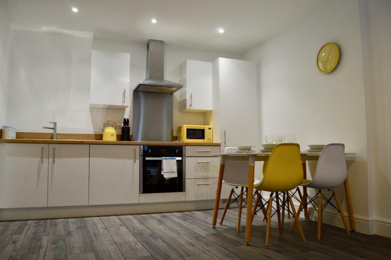 Qh31 - City Centre Location With 2 Double Bedrooms Sleeping Up To 4 People - Spacious Work Or Leisure Apartment Sheffield Ngoại thất bức ảnh