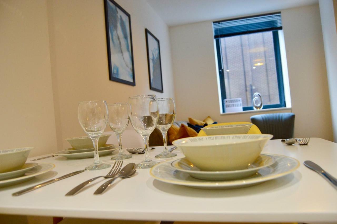 Qh31 - City Centre Location With 2 Double Bedrooms Sleeping Up To 4 People - Spacious Work Or Leisure Apartment Sheffield Ngoại thất bức ảnh