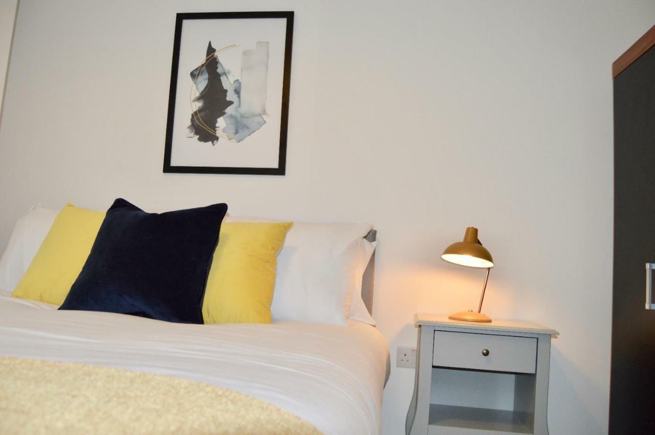 Qh31 - City Centre Location With 2 Double Bedrooms Sleeping Up To 4 People - Spacious Work Or Leisure Apartment Sheffield Ngoại thất bức ảnh